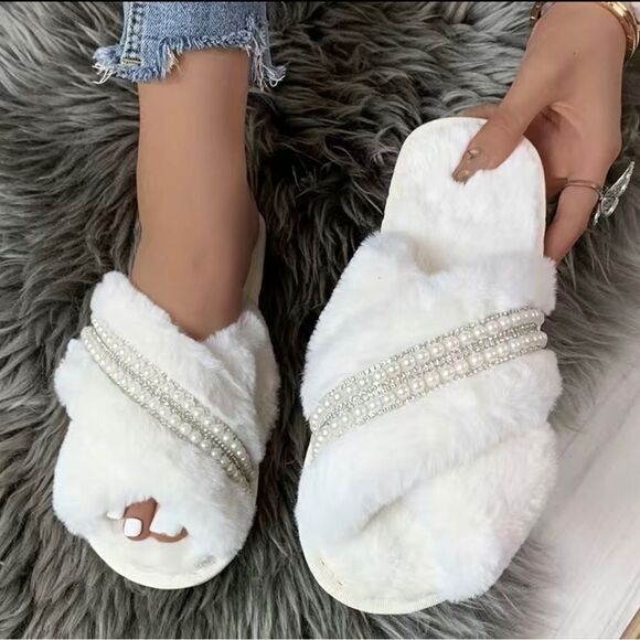 Cross Strap Fluffy Faux Pearl Open Toe Plush Slippers. White. 6.5-7. BRAND NEW. - Picture 2 of 9